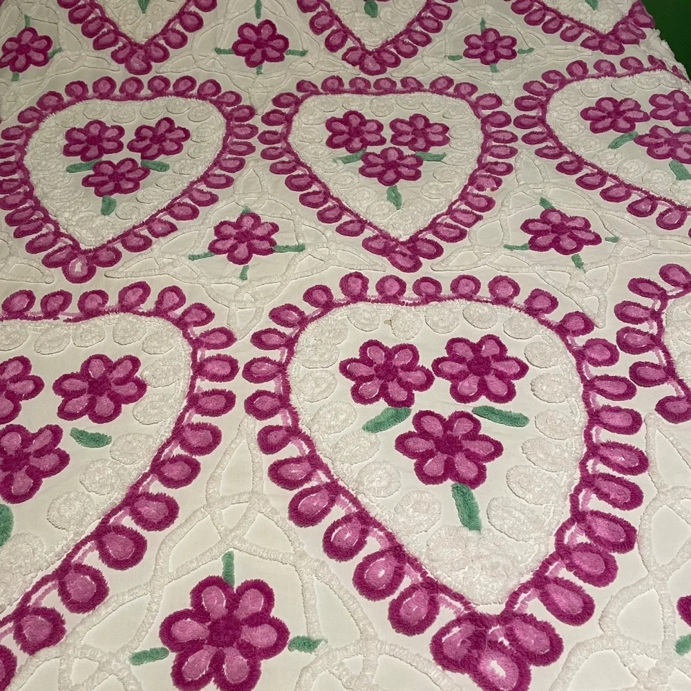 Vintage Hearts & Flowers Chenille Bedspread